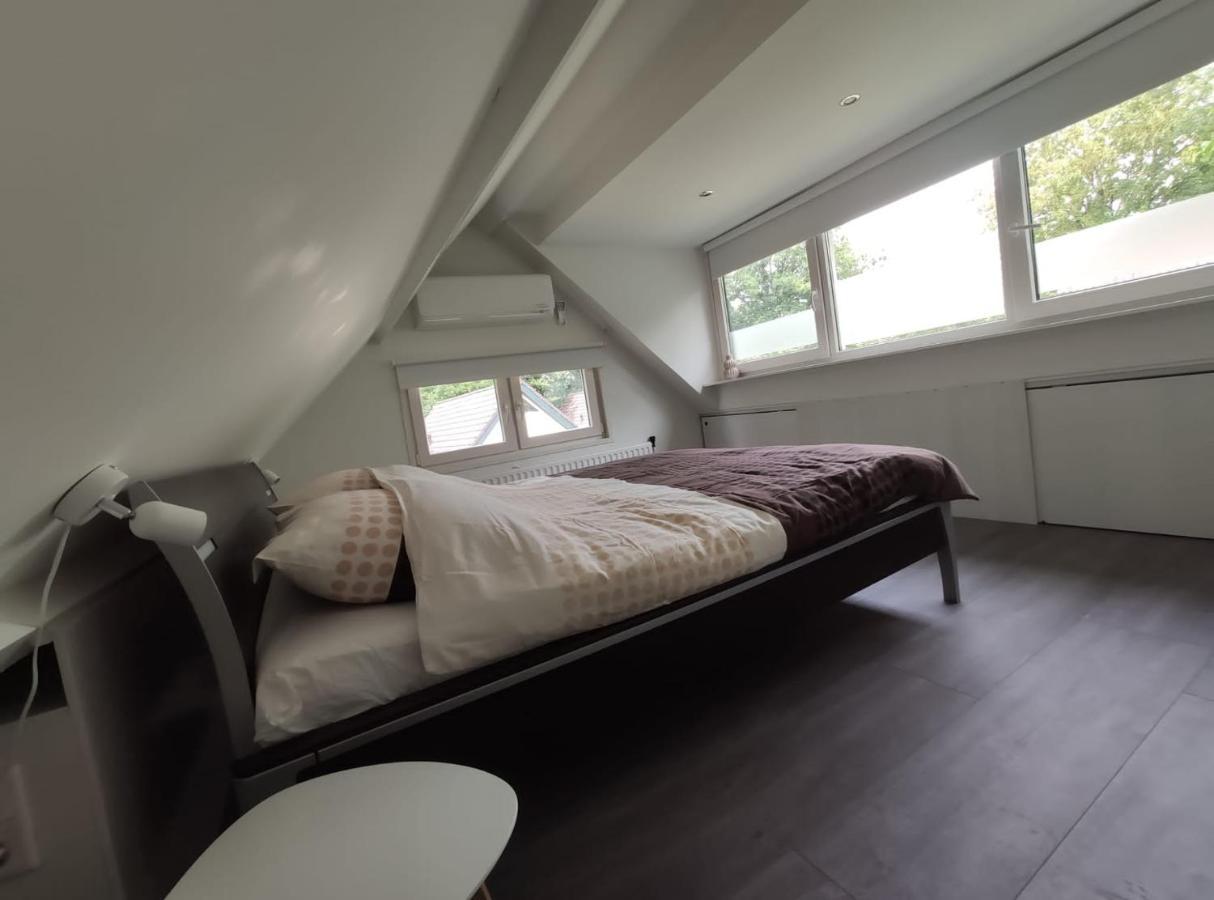 Vakantiewoning Sjun Limburg シンペルフェルト エクステリア 写真